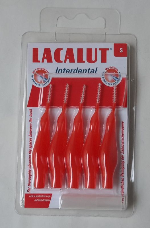 LACALUT FOGKÖZTISZTÍTÓ S.jpg